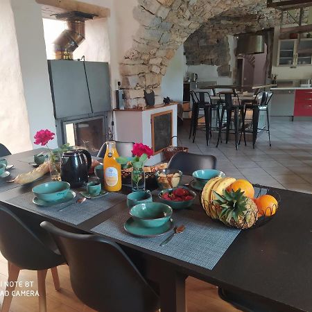 Villa Le Paillier d'Etienne. à La Cresse Extérieur photo