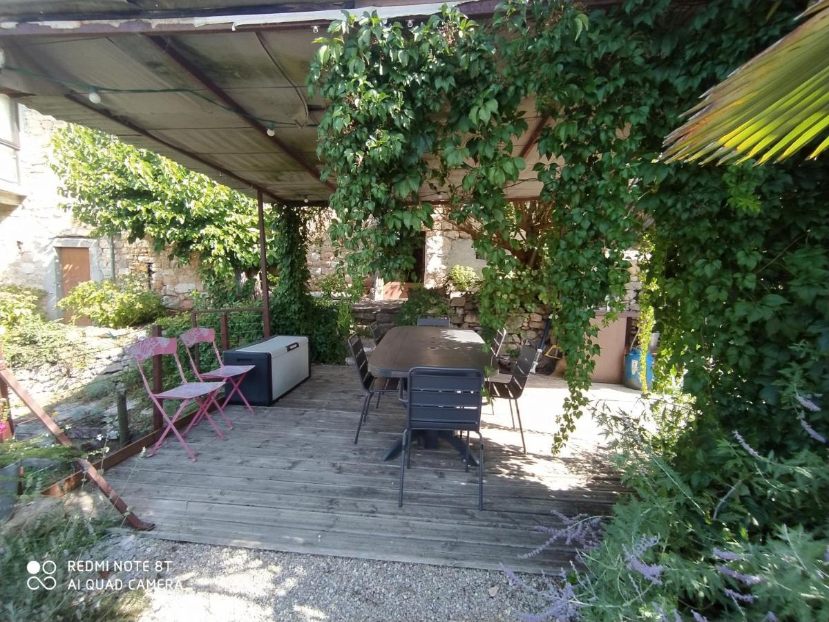 Villa Le Paillier d'Etienne. à La Cresse Extérieur photo