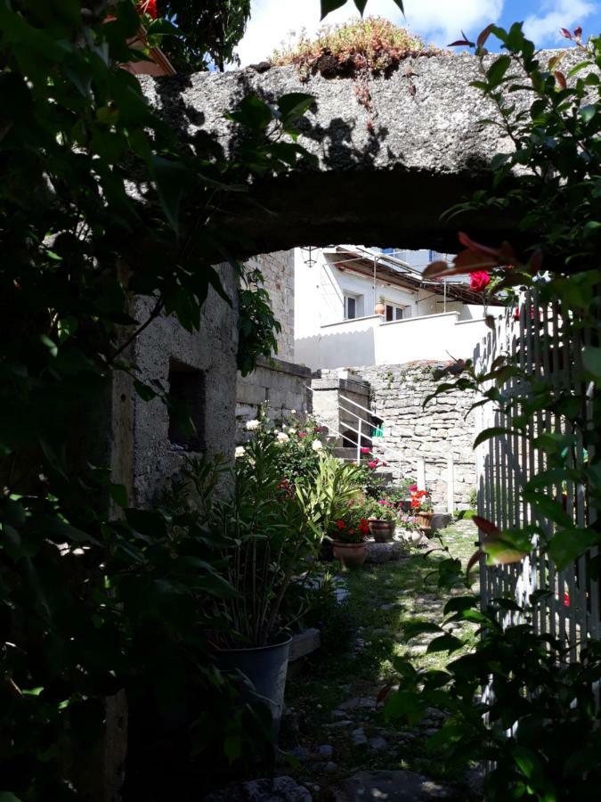 Villa Le Paillier d'Etienne. à La Cresse Extérieur photo